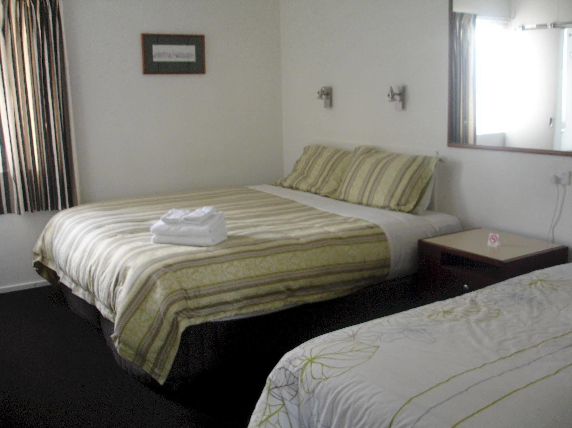 Achilles Motel Κράισττσερτς Εξωτερικό φωτογραφία